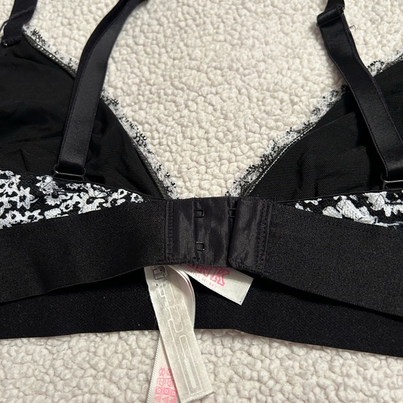 Pink Victoria’s Secret bralette - Picture 5 of 7
